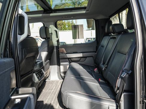 Used 2023 Ford F250 Lariat w/ Lariat Ultimate Package AWD/4WD image 19