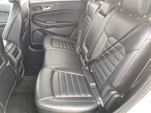 Used 2024 Ford Edge SEL image 31