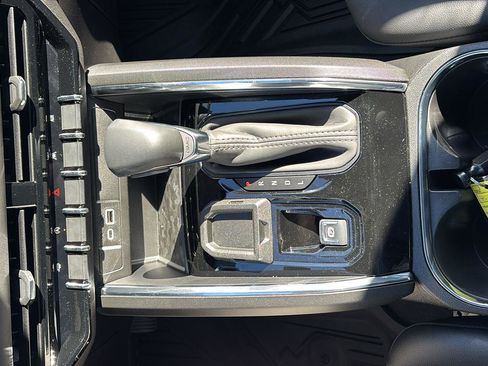 New 2026 GMC Canyon Elevation w/ Convenience Package RWD image 33
