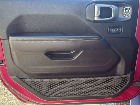 Used 2024 Jeep Wrangler Unlimited Rubicon 392 image 16