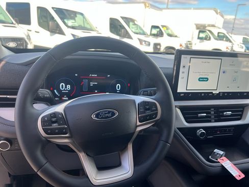 New 2026 Ford Explorer Active image 9