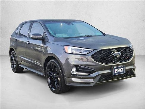Used 2019 Ford Edge ST w/ Equipment Group 401A AWD/4WD image 3