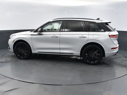 New 2026 Lincoln Corsair Grand Touring image 2