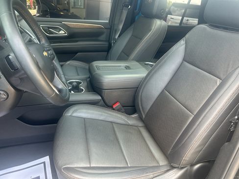 Used 2024 Chevrolet Tahoe High Country AWD/4WD image 12