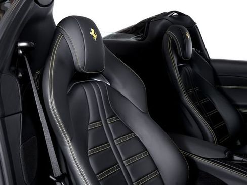 Certified 2022 Ferrari 812 GTS RWD image 56