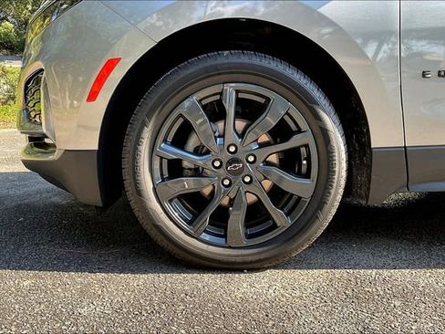 Used 2023 Chevrolet Equinox RS w/ LPO, Floor Liner Package image 31