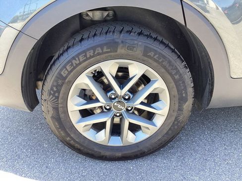 Certified 2024 Kia Telluride LX AWD/4WD image 8