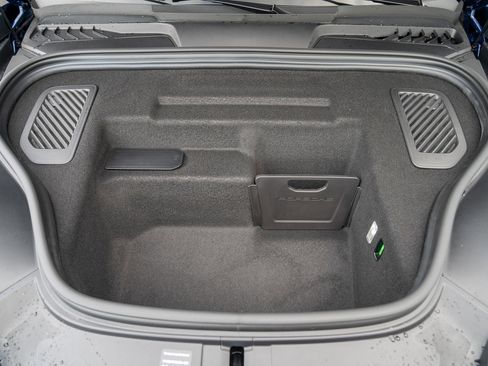 New 2025 Porsche Macan 4S Electric image 30