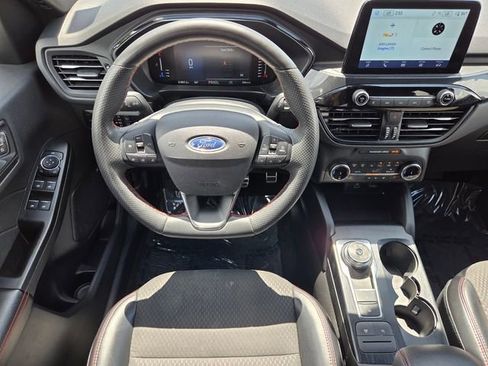 Used 2023 Ford Escape ST-Line AWD/4WD image 16