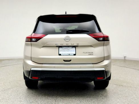 Used 2025 Nissan Rogue Platinum w/ Platinum Premium Package AWD/4WD image 6