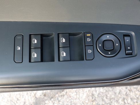 Used 2025 Kia K4 LXS image 14