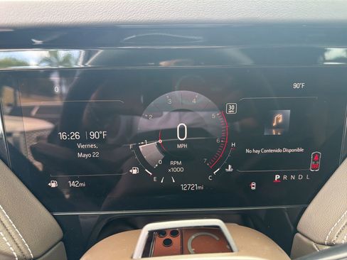 Used 2025 GMC Yukon Elevation RWD image 46