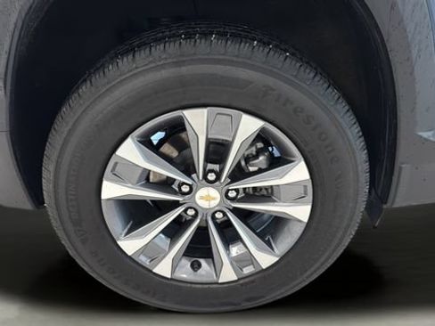 Used 2025 Chevrolet Equinox LT w/ Convenience Package II FWD image 21