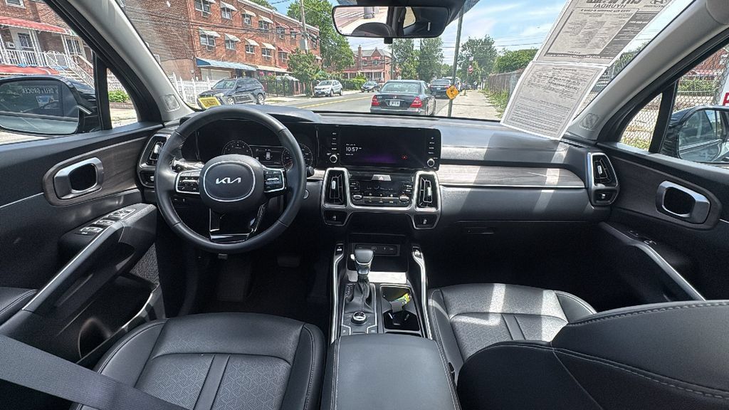 Used 2023 Kia Sorento S w/ Panoramic Sunroof Package AWD/4WD image 26
