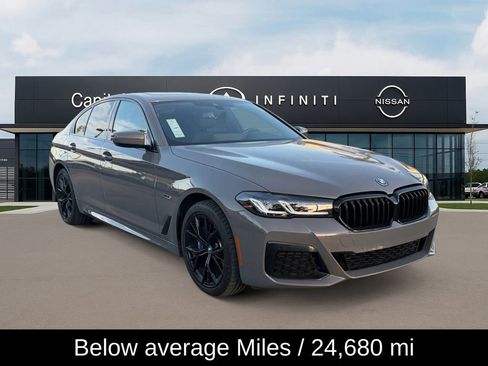 Used 2022 BMW 530e w/ M Sport Package image 3