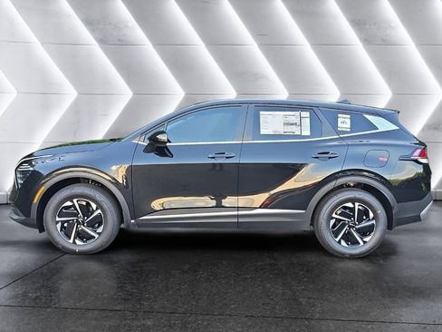 New 2025 Kia Sportage LX AWD/4WD image 2