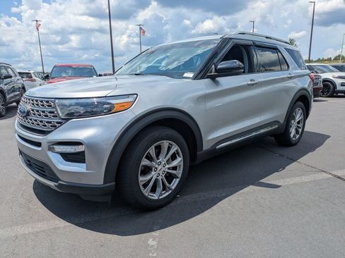 Used 2021 Ford Explorer Limited w/ Equipment Group 301A RWD image 8