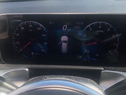 Used 2021 Mercedes-Benz GLB 250 GLB 250 image 6