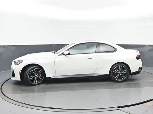 Used 2023 BMW 230i xDrive Coupe w/ Premium Package image 6