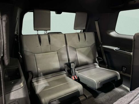 Used 2024 Lexus GX 550 w/ Cold Area Package image 32