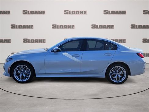 Certified 2025 BMW 330i xDrive Sedan w/ Convenience Package image 2