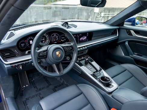 Certified 2022 Porsche 911 Turbo S image 4