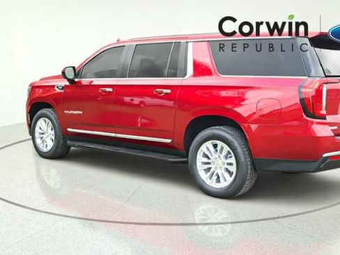 Used 2023 GMC Yukon XL SLT AWD/4WD image 6