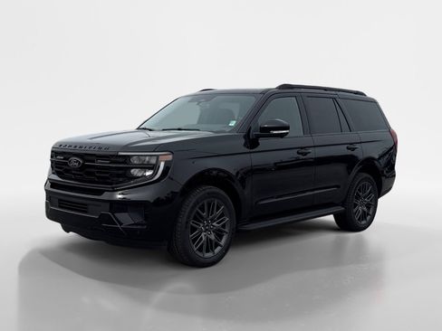 New 2026 Ford Expedition Platinum image 3