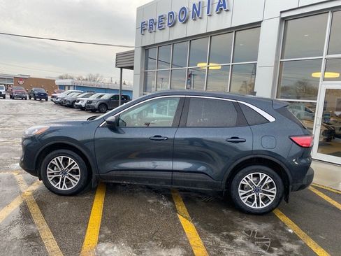 Used 2022 Ford Escape SEL image 2