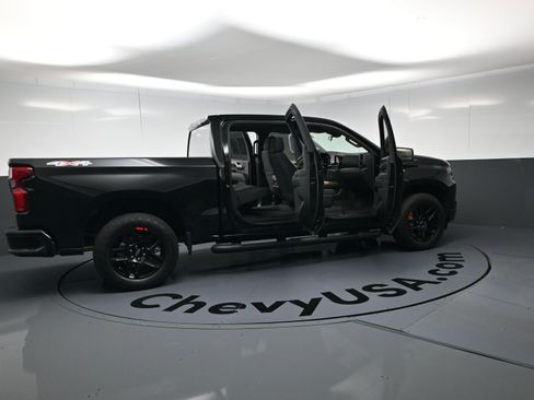 Used 2024 Chevrolet Silverado 1500 RST w/ Redline Edition AWD/4WD image 23