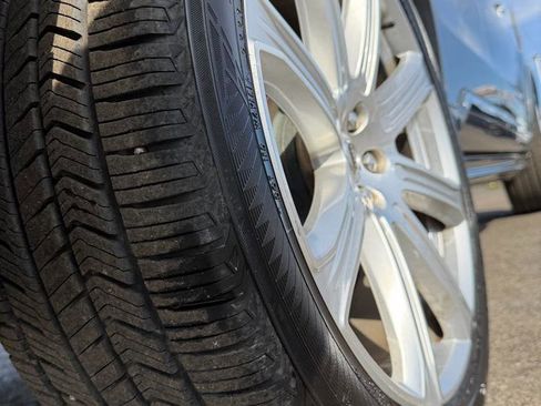 Used 2018 Volvo XC90 T6 Inscription w/ Convenience Package image 14