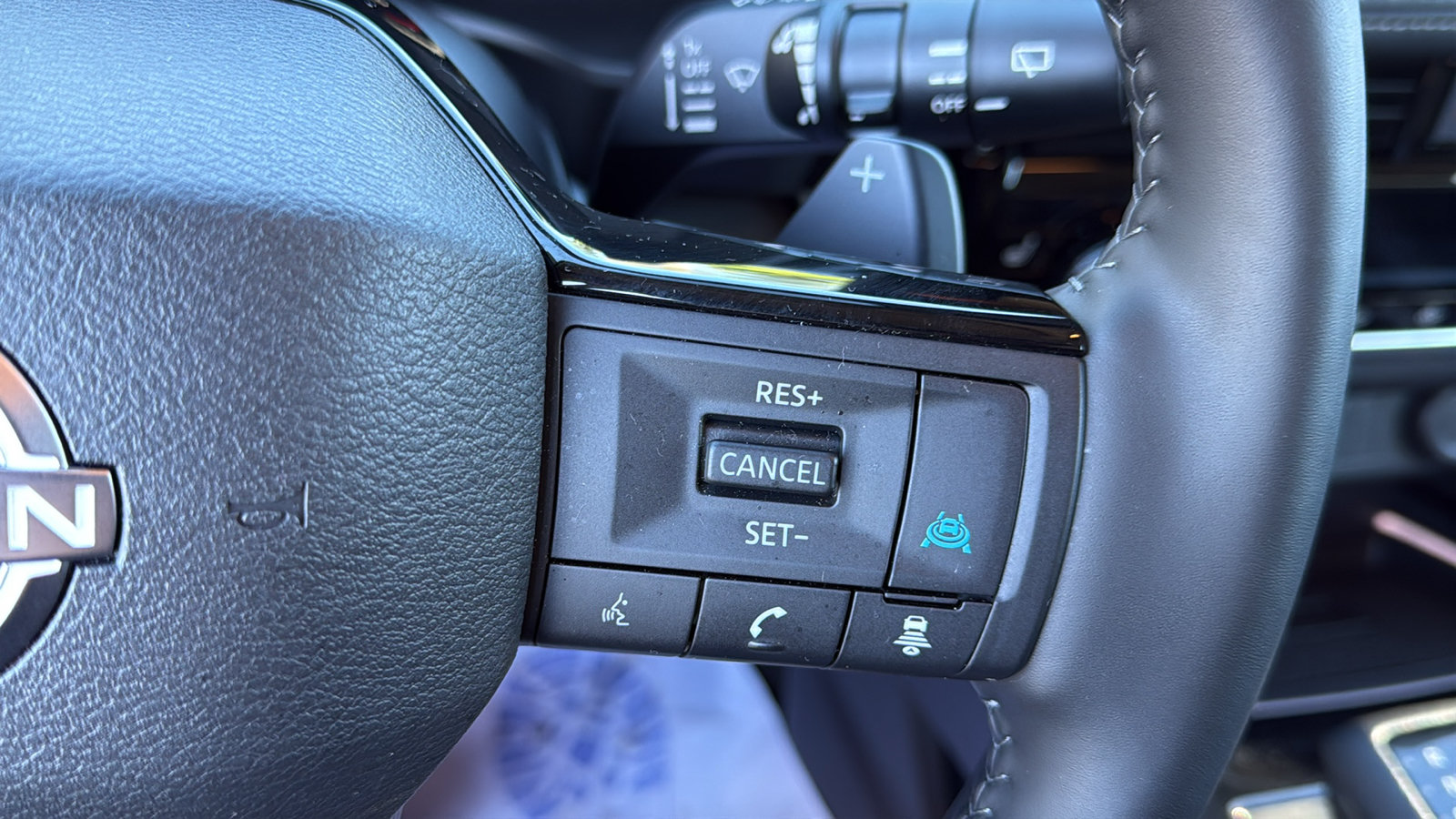Certified 2025 Nissan Rogue SL AWD/4WD image 11