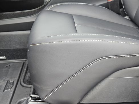 New 2026 Cadillac Optiq Luxury 1 RWD image 17