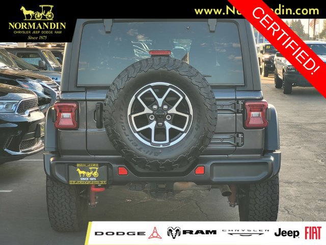 Certified 2025 Jeep Wrangler Unlimited Rubicon w/ Convenience Group AWD/4WD image 4