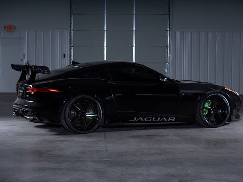 Used 2015 Jaguar F-TYPE R image 6