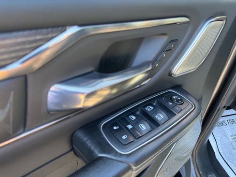 Used 2020 RAM 1500 Limited image 11