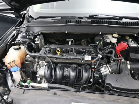 Used 2018 Ford Fusion SE w/ Fusion SE Technology Package image 23