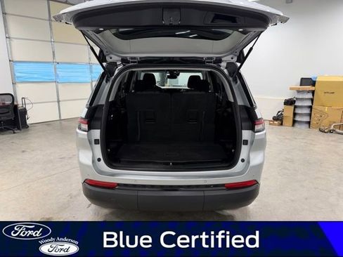 Used 2023 Jeep Grand Cherokee L Laredo AWD/4WD image 7