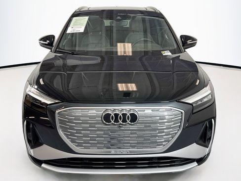 Used 2024 Audi Q4 e-tron Premium Plus image 2