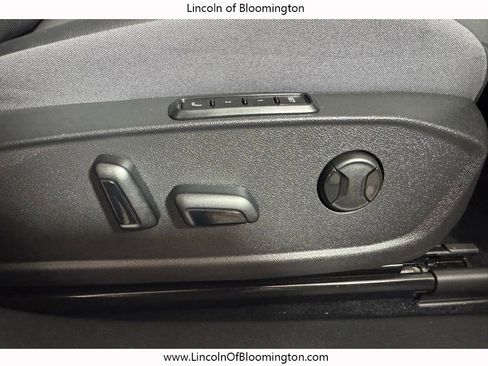 Used 2023 Volkswagen ID.4 Pro S Plus AWD/4WD image 18