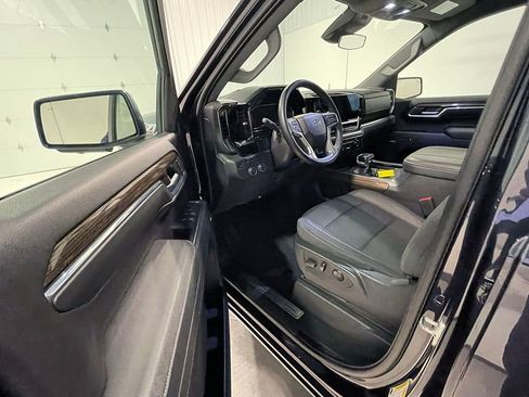 Used 2023 Chevrolet Silverado 1500 RST w/ Convenience Package II image 16