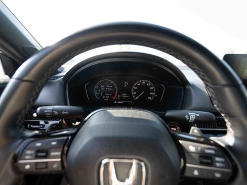 Used 2025 Honda Civic Sport image 15