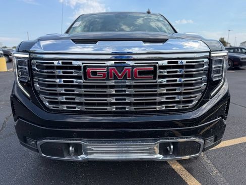 Used 2024 GMC Sierra 1500 Denali w/ Denali Reserve Package AWD/4WD image 2
