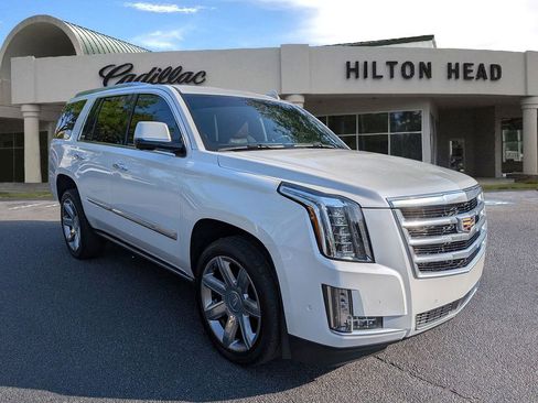 Used 2019 Cadillac Escalade Premium Luxury RWD image 8