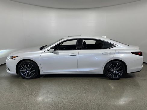 Used 2025 Lexus ES 350 w/ Premium Package image 6