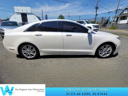 Used 2014 Lincoln MKZ FWD image 8