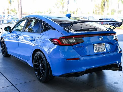 Used 2024 Honda Civic Sport image 8