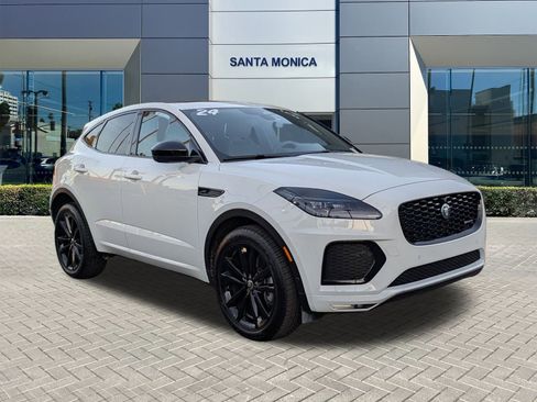 Used 2024 Jaguar E-PACE R-Dynamic SE image 3