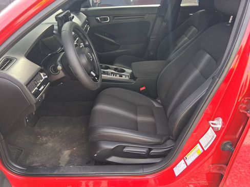 Used 2023 Honda Civic Sport image 7