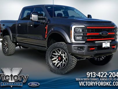 New 2026 Ford F250 Lariat w/ Black Appearance Package